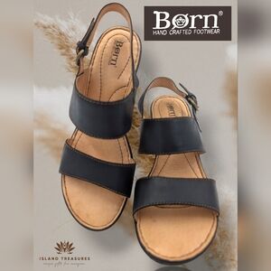 Born Genuine Black Leather Sandals Sz 8M Cushioned Insoles Brushed Metal Buckles